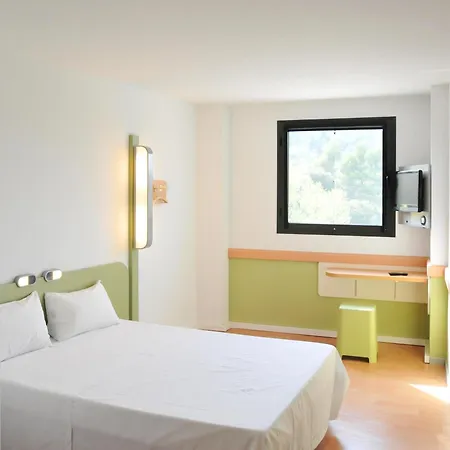Ibis Budget Costa Brava Pensión Gerona