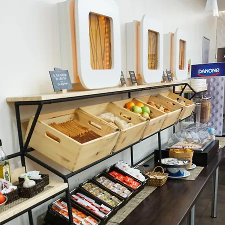 Pensión Ibis Budget Costa Brava 2*