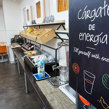 Ibis Budget Costa Brava Pensión 2*