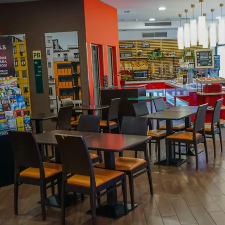 Ibis Budget Costa Brava Pensión