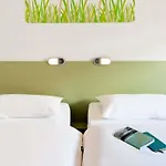 Ibis Budget Costa Brava ゲストハウス 2*