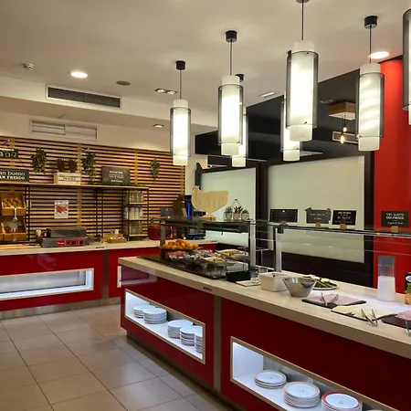 Ibis Budget Costa Brava Konukevi Girona