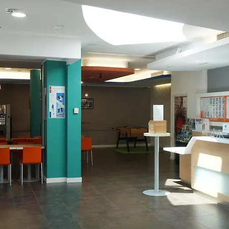 Ibis Budget Costa Brava
