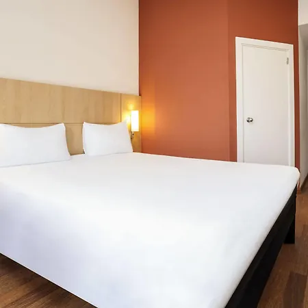 Ibis Budget Costa Brava Konukevi Girona