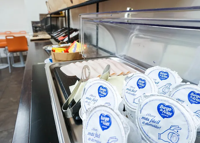 Pensión Ibis Budget Costa Brava 2*