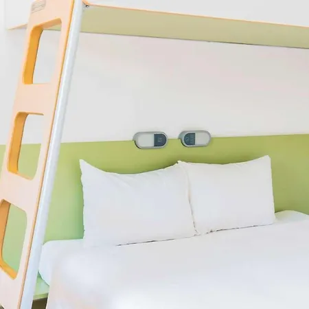 Ibis Budget Costa Brava Πανσιόν