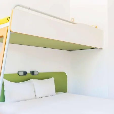 Πανσιόν Ibis Budget Costa Brava 2*