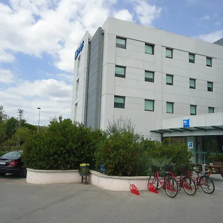 Πανσιόν Ibis Budget Costa Brava 2*
