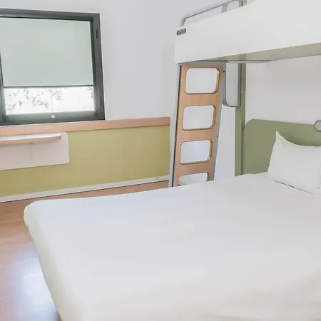 Ibis Budget Costa Brava Πανσιόν